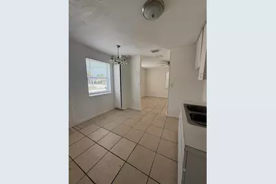865 W 3rd Street, Riviera Beach, FL 33404 - Photo 11