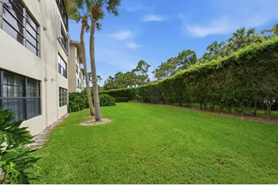3515 Village Boulevard #206, West Palm Beach, FL 33409 - Photo 25