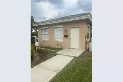 1462 40th Street #Back, West Palm Beach, FL 33407 - Photo 1
