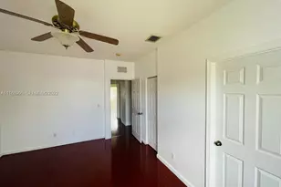 903 N Santa Catalina Cir, North Lauderdale, FL 33068 - Photo 15