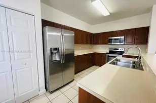 903 N Santa Catalina Cir, North Lauderdale, FL 33068 - Photo 9