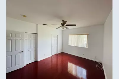 903 N Santa Catalina Circle, North Lauderdale, FL 33068 - Photo 13
