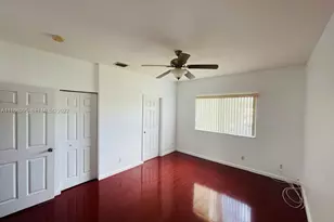 903 N Santa Catalina Cir, North Lauderdale, FL 33068 - Photo 13