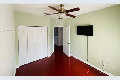 903 N Santa Catalina Circle, North Lauderdale, FL 33068 - Photo 17