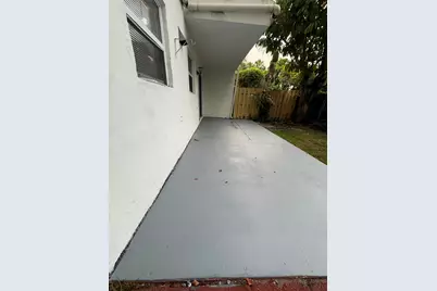 313 SW 1st Court #L-3, Pompano Beach, FL 33060 - Photo 3