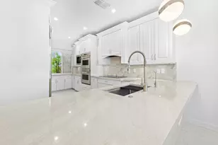 88 N Lakeshore Dr, Hypoluxo, FL 33462 - Photo 11