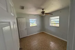 6101 NE 4th Ave, Oakland Park, FL 33334 - Photo 5