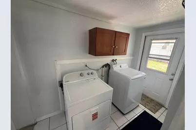 6101 NE 4th Avenue, Oakland Park, FL 33334 - Photo 9