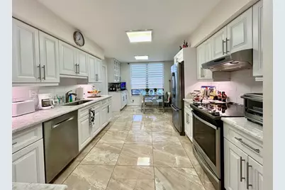 7568 Regency Lake Drive #602, Boca Raton, FL 33433 - Photo 23