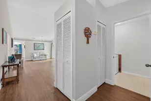 18871 NW 2nd St, Pembroke Pines, FL 33029 - Photo 11