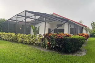 10215 Camelback Ln, Boca Raton, FL 33498 - Photo 25
