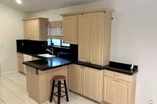 10215 Camelback Ln, Boca Raton, FL 33498 - Photo 5