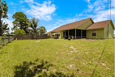 574 SW Fairview Avenue, Port Saint Lucie, FL 34983 - Photo 21