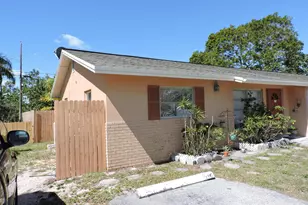 9046 SE Parkway Dr, Hobe Sound, FL 33455 - Photo 17