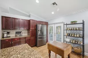 5418 Club Cir, Haverhill, FL 33415 - Photo 9