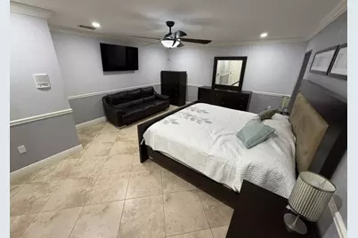 16820 NW 80th Court, Hialeah, FL 33016 - Photo 17