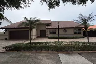 16820 NW 80th Ct, Hialeah, FL 33016 - Photo 1