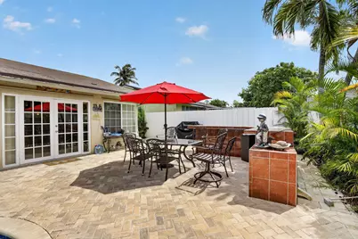 910 NE 205th Street, Miami, FL 33179 - Photo 41