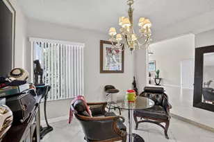 910 NE 205th St, Miami, FL 33179 - Photo 11