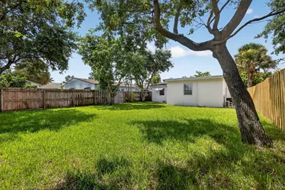 111 Euclid Boulevard, Lantana, FL 33462 - Photo 25