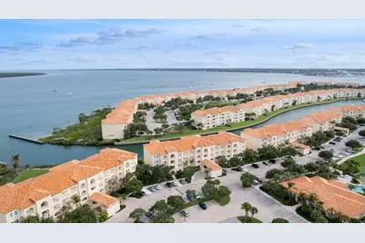 5 Harbour Isle Drive E #103 with Garage, Fort Pierce, FL 34949 - Photo 5