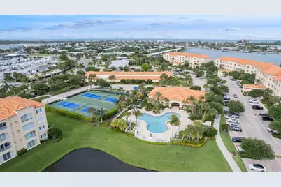 5 Harbour Isle Drive E #103 with Garage, Fort Pierce, FL 34949 - Photo 27