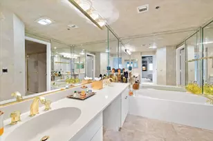 17047 Boca Club Blvd, Boca Raton, FL 33487 - Photo 23