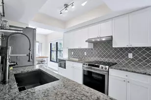 11311 Pond View Dr, Wellington, FL 33414 - Photo 9
