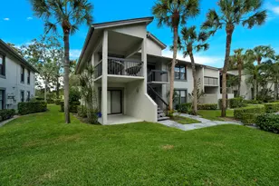 11311 Pond View Dr, Wellington, FL 33414 - Photo 17
