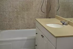 4851 NW 26th Ct, Lauderdale Lakes, FL 33313 - Photo 11