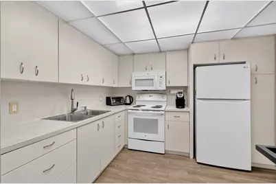 3030 Wolverton B, Boca Raton, FL 33434 - Photo 11