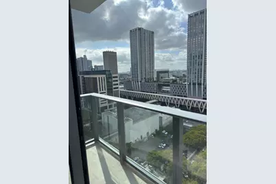 11 NE 6th Street #2215, Miami, FL 33132 - Photo 1