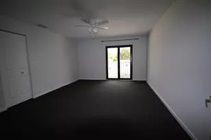 324 W Pine St, Lantana, FL 33462 - Photo 5
