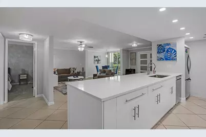 955 Egret Circle #104, Delray Beach, FL 33444 - Photo 5