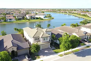 11965 S Baypoint Cir, Parkland, FL 33076 - Photo 3