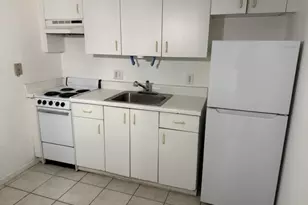13455 SW 16th Ct, Pembroke Pines, FL 33027 - Photo 5