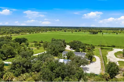 19034 NW 292nd Street, Okeechobee, FL 34972 - Photo 1