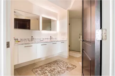 55 SE 6th Street #4007, Miami, FL 33131 - Photo 5