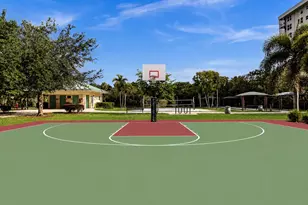 2851 S Palm Aire Dr, Pompano Beach, FL 33069 - Photo 19