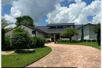 5091 SE Burning Tree Circle, Stuart, FL 34997 - Photo 1