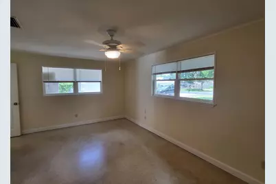 5011 S 2nd Street S, Fort Pierce, FL 34982 - Photo 9