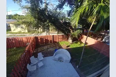2261 NE 171st Street #4, North Miami Beach, FL 33160 - Photo 9