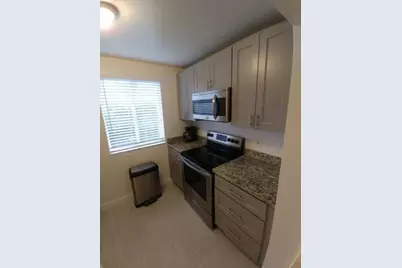 2261 NE 171st Street #4, North Miami Beach, FL 33160 - Photo 5