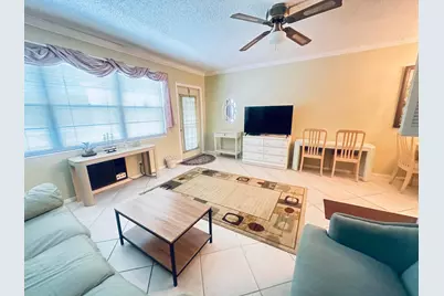 59 Oakridge E, Deerfield Beach, FL 33442 - Photo 5