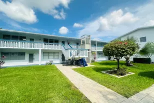 59 Oakridge E, Deerfield Beach, FL 33442 - Photo 1
