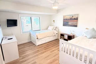 948 Canal Cir, Sebastian, FL 32958 - Photo 23