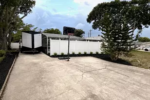 948 Canal Cir, Sebastian, FL 32958 - Photo 29