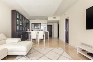 55 SE 6th St, Miami, FL 33131 - Photo 3