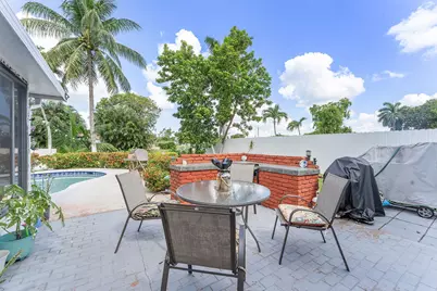 400 NW 98th Avenue, Pembroke Pines, FL 33024 - Photo 27