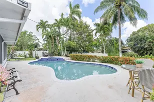 400 NW 98th Ave, Pembroke Pines, FL 33024 - Photo 33